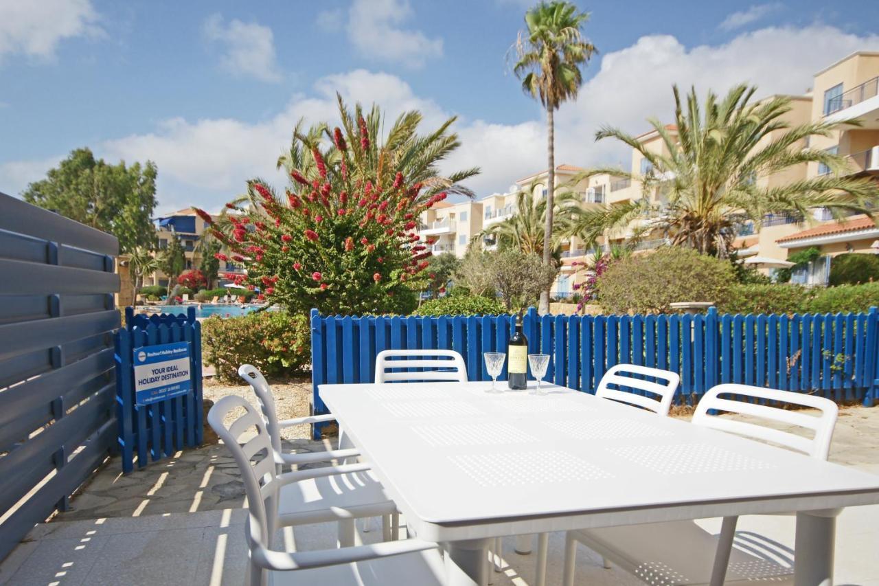 Resitour - Kings Palace Paphos Bagian luar foto